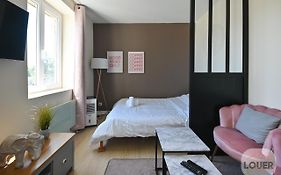 Nouveau - Séjours&Affaires - Studio Calme et Moderne - Amboise